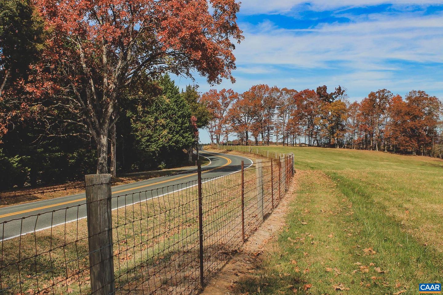 3785 ROLLING RD S, SCOTTSVILLE, Virginia 24590, 2 Bedrooms Bedrooms, ,1 BathroomBathrooms,Farm,For sale,3785 ROLLING RD S,670836 MLS # 670836 3785 ROLLING RD S, SCOTTSVILLE, Virginia 24590, 2 Bedrooms Bedrooms, ,1 BathroomBathrooms,Farm,For sale,3785 ROLLING RD S,670836 MLS # 670836