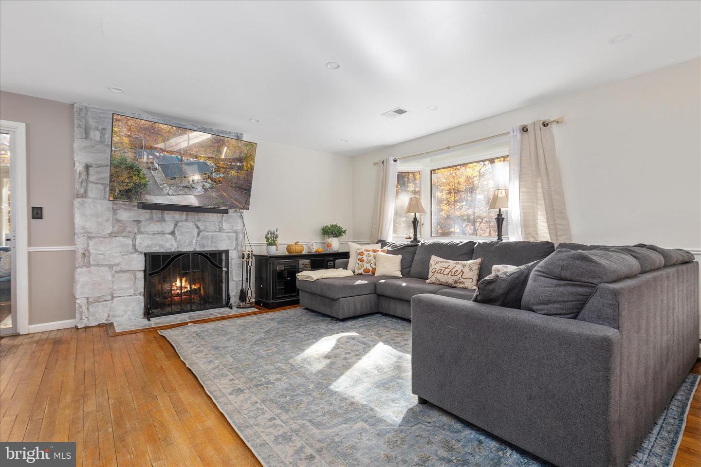 2113 GORE DR, HAYMARKET, Virginia 20169, 4 Bedrooms Bedrooms, ,2 BathroomsBathrooms,Residential,For sale,2113 GORE DR,VAPW2106980 MLS # VAPW2106980 2113 GORE DR, HAYMARKET, Virginia 20169, 4 Bedrooms Bedrooms, ,2 BathroomsBathrooms,Residential,For sale,2113 GORE DR,VAPW2106980 MLS # VAPW2106980