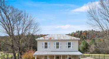 19442 RUNIONS CREEK RD, BROADWAY, Virginia 22815, 4 Bedrooms Bedrooms, ,1 BathroomBathrooms,Residential,For sale,19442 RUNIONS CREEK RD,VARO2002676 MLS # VARO2002676
