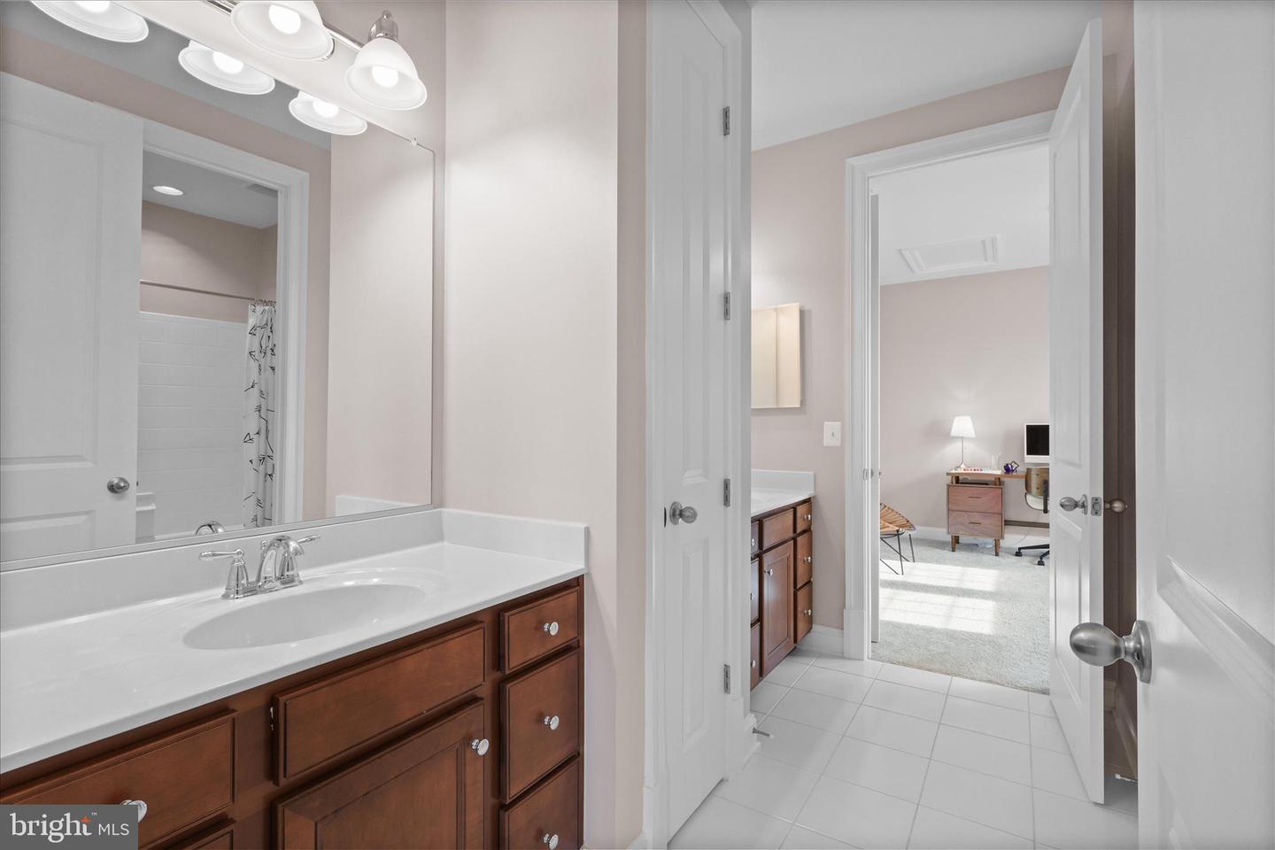 25970 LIQUIDAMBAR LN, ALDIE, Virginia 20105, 5 Bedrooms Bedrooms, ,4 BathroomsBathrooms,Residential,For sale,25970 LIQUIDAMBAR LN,VALO2110112 MLS # VALO2110112 25970 LIQUIDAMBAR LN, ALDIE, Virginia 20105, 5 Bedrooms Bedrooms, ,4 BathroomsBathrooms,Residential,For sale,25970 LIQUIDAMBAR LN,VALO2110112 MLS # VALO2110112