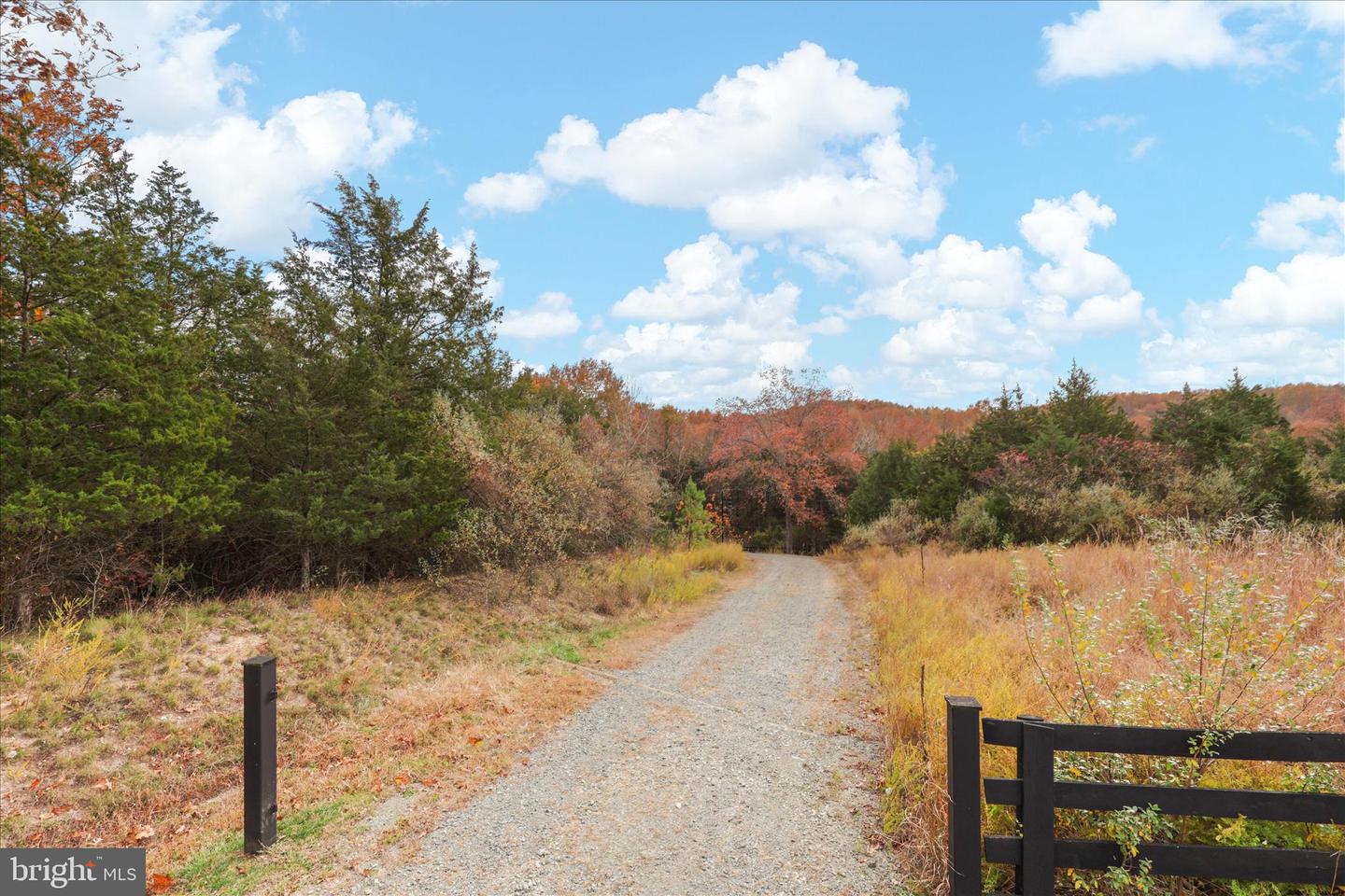 25970 LIQUIDAMBAR LN, ALDIE, Virginia 20105, 5 Bedrooms Bedrooms, ,4 BathroomsBathrooms,Residential,For sale,25970 LIQUIDAMBAR LN,VALO2110112 MLS # VALO2110112 25970 LIQUIDAMBAR LN, ALDIE, Virginia 20105, 5 Bedrooms Bedrooms, ,4 BathroomsBathrooms,Residential,For sale,25970 LIQUIDAMBAR LN,VALO2110112 MLS # VALO2110112