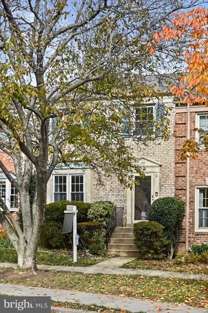 3175 STONEHURST DR, FAIRFAX, Virginia 22031, 3 Bedrooms Bedrooms, 7 Rooms Rooms,2 BathroomsBathrooms,Residential,For sale,3175 STONEHURST DR,VAFX2277054 MLS # VAFX2277054 3175 STONEHURST DR, FAIRFAX, Virginia 22031, 3 Bedrooms Bedrooms, 7 Rooms Rooms,2 BathroomsBathrooms,Residential,For sale,3175 STONEHURST DR,VAFX2277054 MLS # VAFX2277054