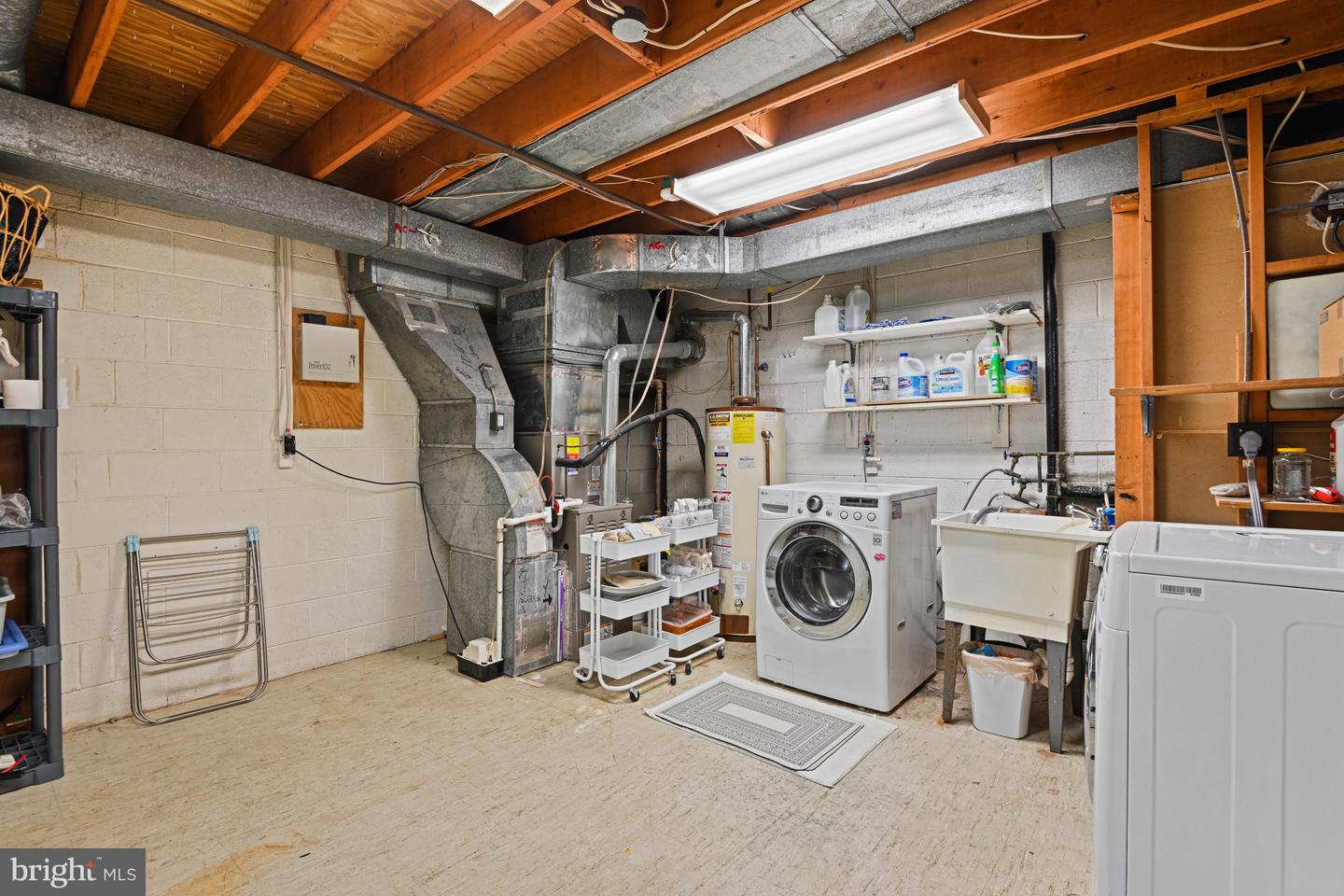 3175 STONEHURST DR, FAIRFAX, Virginia 22031, 3 Bedrooms Bedrooms, 7 Rooms Rooms,2 BathroomsBathrooms,Residential,For sale,3175 STONEHURST DR,VAFX2277054 MLS # VAFX2277054 3175 STONEHURST DR, FAIRFAX, Virginia 22031, 3 Bedrooms Bedrooms, 7 Rooms Rooms,2 BathroomsBathrooms,Residential,For sale,3175 STONEHURST DR,VAFX2277054 MLS # VAFX2277054