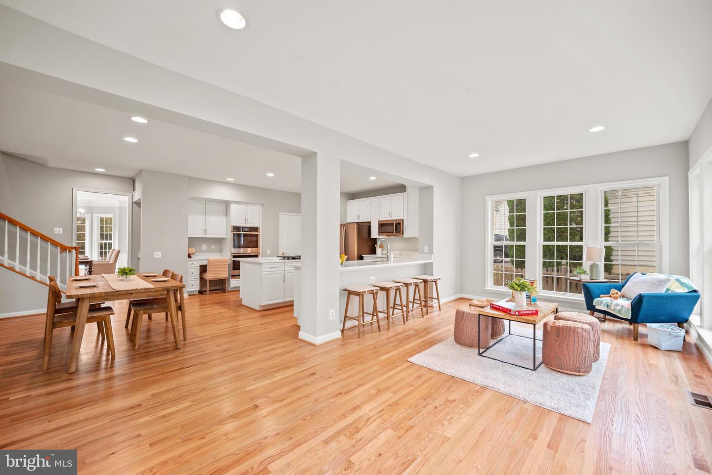 12816 OWENS GLEN DR, FAIRFAX, Virginia 22030, 4 Bedrooms Bedrooms, ,4 BathroomsBathrooms,Residential,For sale,12816 OWENS GLEN DR,VAFX2277112 MLS # VAFX2277112 12816 OWENS GLEN DR, FAIRFAX, Virginia 22030, 4 Bedrooms Bedrooms, ,4 BathroomsBathrooms,Residential,For sale,12816 OWENS GLEN DR,VAFX2277112 MLS # VAFX2277112