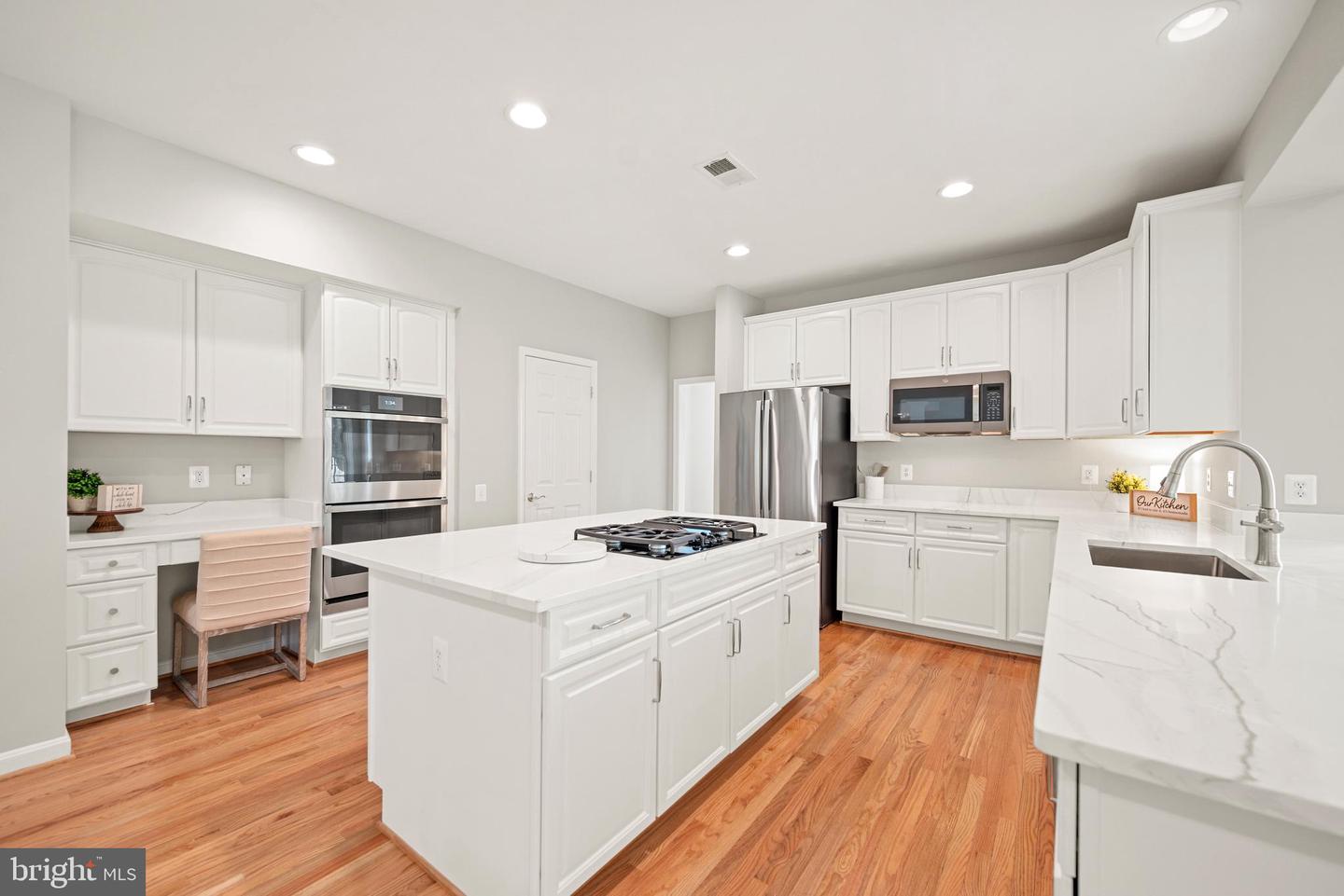 12816 OWENS GLEN DR, FAIRFAX, Virginia 22030, 4 Bedrooms Bedrooms, ,4 BathroomsBathrooms,Residential,For sale,12816 OWENS GLEN DR,VAFX2277112 MLS # VAFX2277112 12816 OWENS GLEN DR, FAIRFAX, Virginia 22030, 4 Bedrooms Bedrooms, ,4 BathroomsBathrooms,Residential,For sale,12816 OWENS GLEN DR,VAFX2277112 MLS # VAFX2277112