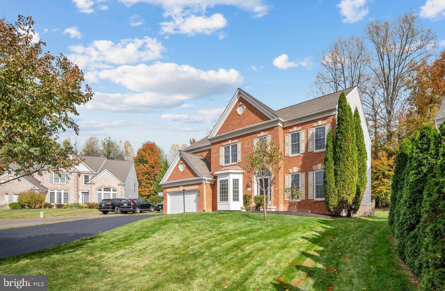 12816 OWENS GLEN DR, FAIRFAX, Virginia 22030, 4 Bedrooms Bedrooms, ,4 BathroomsBathrooms,Residential,For sale,12816 OWENS GLEN DR,VAFX2277112 MLS # VAFX2277112 12816 OWENS GLEN DR, FAIRFAX, Virginia 22030, 4 Bedrooms Bedrooms, ,4 BathroomsBathrooms,Residential,For sale,12816 OWENS GLEN DR,VAFX2277112 MLS # VAFX2277112