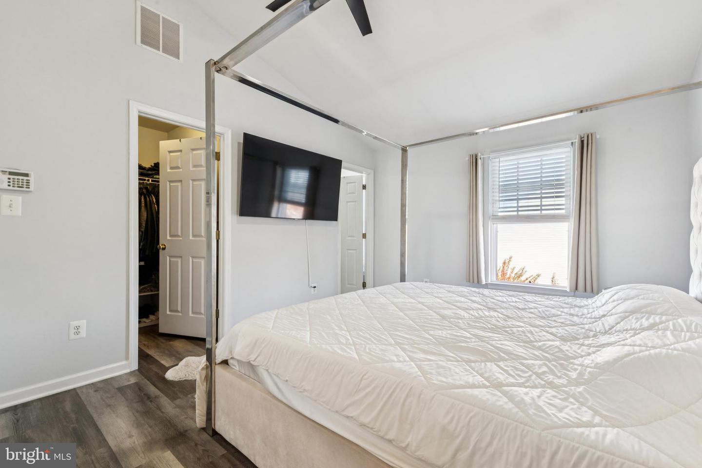 25390 SHIPLEY TER, CHANTILLY, Virginia 20152, 3 Bedrooms Bedrooms, ,3 BathroomsBathrooms,Residential,For sale,25390 SHIPLEY TER,VALO2110314 MLS # VALO2110314 25390 SHIPLEY TER, CHANTILLY, Virginia 20152, 3 Bedrooms Bedrooms, ,3 BathroomsBathrooms,Residential,For sale,25390 SHIPLEY TER,VALO2110314 MLS # VALO2110314