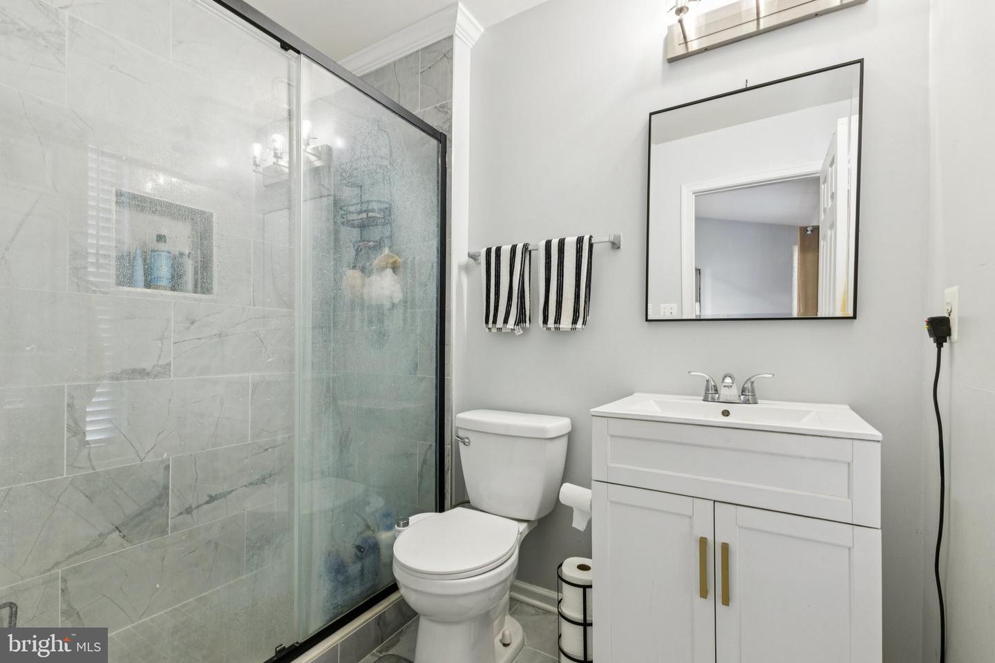 25390 SHIPLEY TER, CHANTILLY, Virginia 20152, 3 Bedrooms Bedrooms, ,3 BathroomsBathrooms,Residential,For sale,25390 SHIPLEY TER,VALO2110314 MLS # VALO2110314 25390 SHIPLEY TER, CHANTILLY, Virginia 20152, 3 Bedrooms Bedrooms, ,3 BathroomsBathrooms,Residential,For sale,25390 SHIPLEY TER,VALO2110314 MLS # VALO2110314