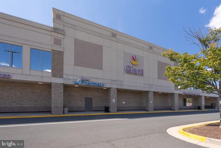 25390 SHIPLEY TER, CHANTILLY, Virginia 20152, 3 Bedrooms Bedrooms, ,3 BathroomsBathrooms,Residential,For sale,25390 SHIPLEY TER,VALO2110314 MLS # VALO2110314 25390 SHIPLEY TER, CHANTILLY, Virginia 20152, 3 Bedrooms Bedrooms, ,3 BathroomsBathrooms,Residential,For sale,25390 SHIPLEY TER,VALO2110314 MLS # VALO2110314