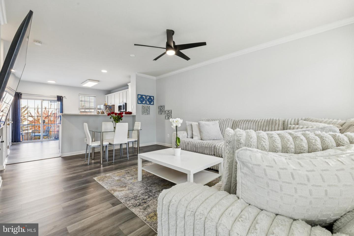 25390 SHIPLEY TER, CHANTILLY, Virginia 20152, 3 Bedrooms Bedrooms, ,3 BathroomsBathrooms,Residential,For sale,25390 SHIPLEY TER,VALO2110314 MLS # VALO2110314 25390 SHIPLEY TER, CHANTILLY, Virginia 20152, 3 Bedrooms Bedrooms, ,3 BathroomsBathrooms,Residential,For sale,25390 SHIPLEY TER,VALO2110314 MLS # VALO2110314