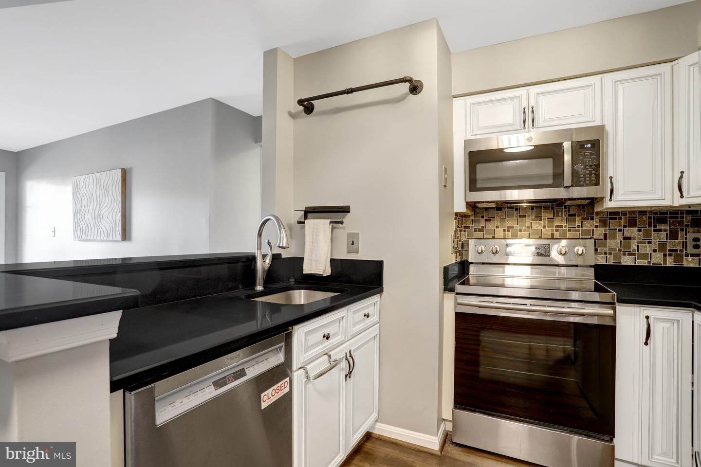 6902 MARY CAROLINE CIR #E, ALEXANDRIA, Virginia 22310, 1 Bedroom Bedrooms, ,1 BathroomBathrooms,Residential,For sale,6902 MARY CAROLINE CIR #E,VAFX2277188 MLS # VAFX2277188 6902 MARY CAROLINE CIR #E, ALEXANDRIA, Virginia 22310, 1 Bedroom Bedrooms, ,1 BathroomBathrooms,Residential,For sale,6902 MARY CAROLINE CIR #E,VAFX2277188 MLS # VAFX2277188