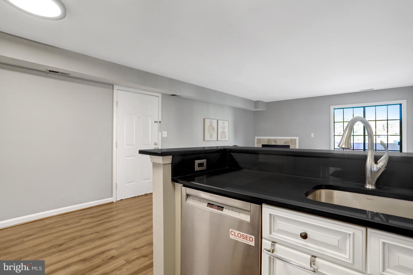 6902 MARY CAROLINE CIR #E, ALEXANDRIA, Virginia 22310, 1 Bedroom Bedrooms, ,1 BathroomBathrooms,Residential,For sale,6902 MARY CAROLINE CIR #E,VAFX2277188 MLS # VAFX2277188 6902 MARY CAROLINE CIR #E, ALEXANDRIA, Virginia 22310, 1 Bedroom Bedrooms, ,1 BathroomBathrooms,Residential,For sale,6902 MARY CAROLINE CIR #E,VAFX2277188 MLS # VAFX2277188