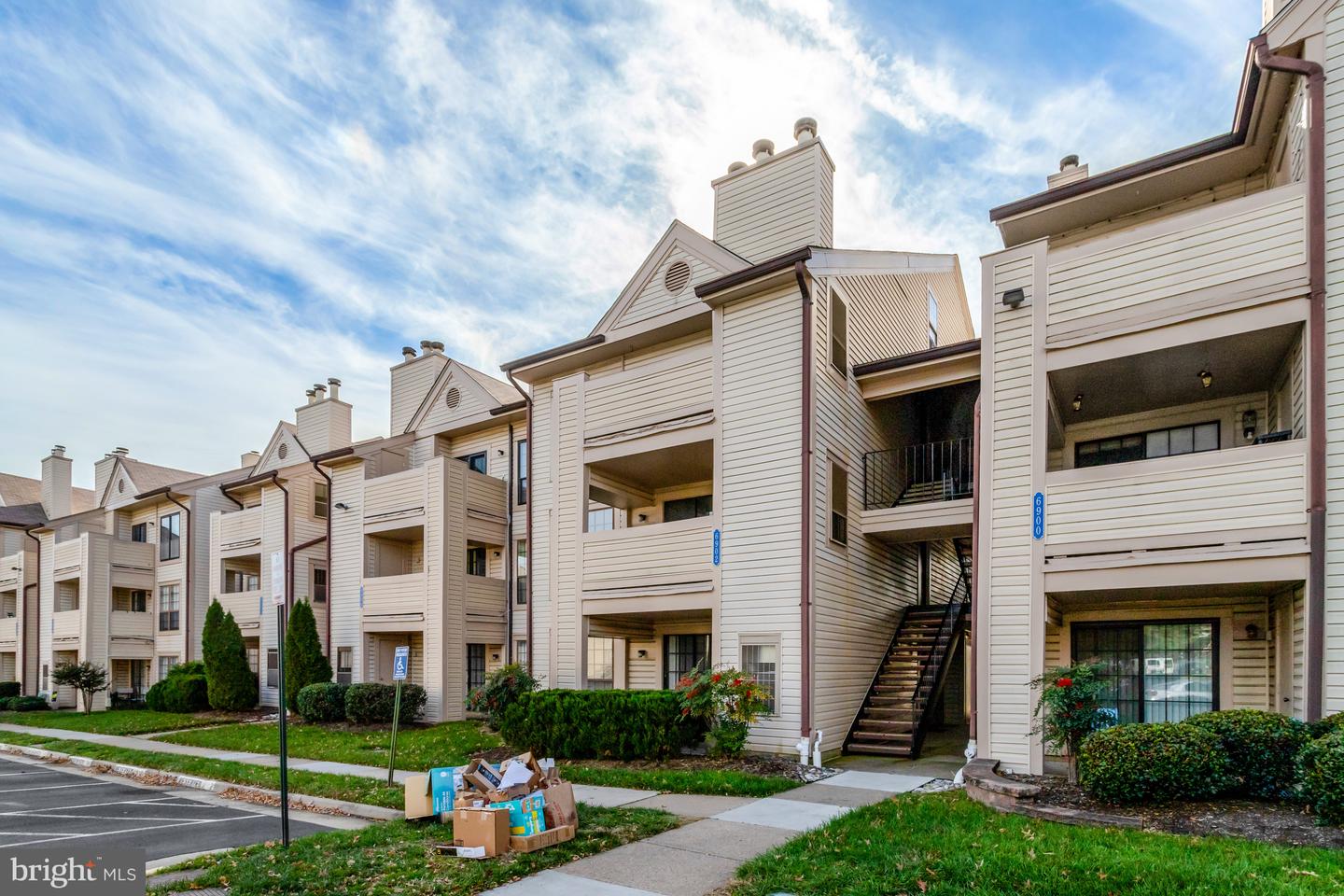 6902 MARY CAROLINE CIR #E, ALEXANDRIA, Virginia 22310, 1 Bedroom Bedrooms, ,1 BathroomBathrooms,Residential,For sale,6902 MARY CAROLINE CIR #E,VAFX2277188 MLS # VAFX2277188 6902 MARY CAROLINE CIR #E, ALEXANDRIA, Virginia 22310, 1 Bedroom Bedrooms, ,1 BathroomBathrooms,Residential,For sale,6902 MARY CAROLINE CIR #E,VAFX2277188 MLS # VAFX2277188