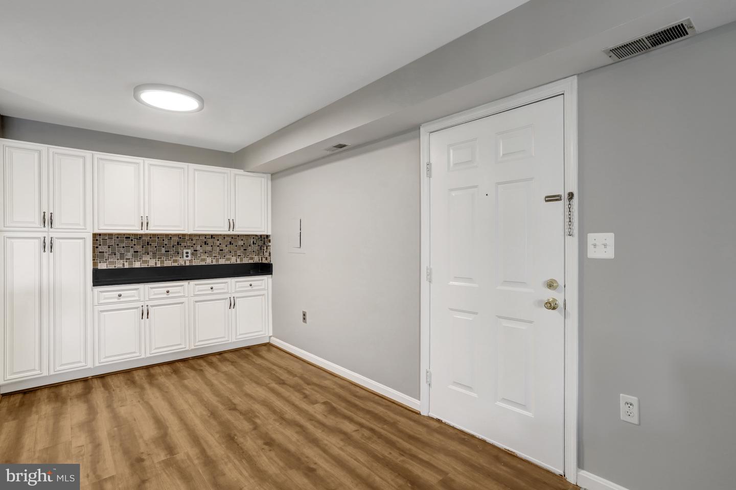 6902 MARY CAROLINE CIR #E, ALEXANDRIA, Virginia 22310, 1 Bedroom Bedrooms, ,1 BathroomBathrooms,Residential,For sale,6902 MARY CAROLINE CIR #E,VAFX2277188 MLS # VAFX2277188 6902 MARY CAROLINE CIR #E, ALEXANDRIA, Virginia 22310, 1 Bedroom Bedrooms, ,1 BathroomBathrooms,Residential,For sale,6902 MARY CAROLINE CIR #E,VAFX2277188 MLS # VAFX2277188