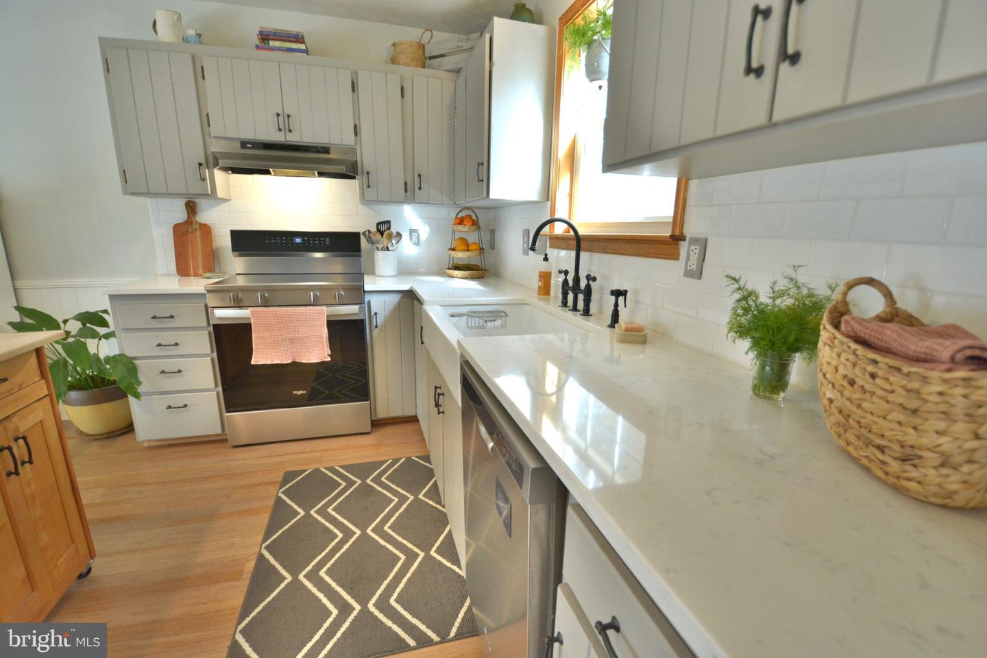 160 COUNTRY SQUIRE LN, WINCHESTER, Virginia 22603, 3 Bedrooms Bedrooms, ,3 BathroomsBathrooms,Residential,For sale,160 COUNTRY SQUIRE LN,VAFV2037788 MLS # VAFV2037788 160 COUNTRY SQUIRE LN, WINCHESTER, Virginia 22603, 3 Bedrooms Bedrooms, ,3 BathroomsBathrooms,Residential,For sale,160 COUNTRY SQUIRE LN,VAFV2037788 MLS # VAFV2037788