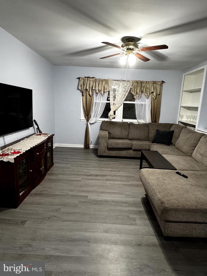 13002 KIMBROUGH LN, WOODBRIDGE, Virginia 22193, 4 Bedrooms Bedrooms, ,2 BathroomsBathrooms,Residential,For sale,13002 KIMBROUGH LN,VAPW2107092 MLS # VAPW2107092 13002 KIMBROUGH LN, WOODBRIDGE, Virginia 22193, 4 Bedrooms Bedrooms, ,2 BathroomsBathrooms,Residential,For sale,13002 KIMBROUGH LN,VAPW2107092 MLS # VAPW2107092