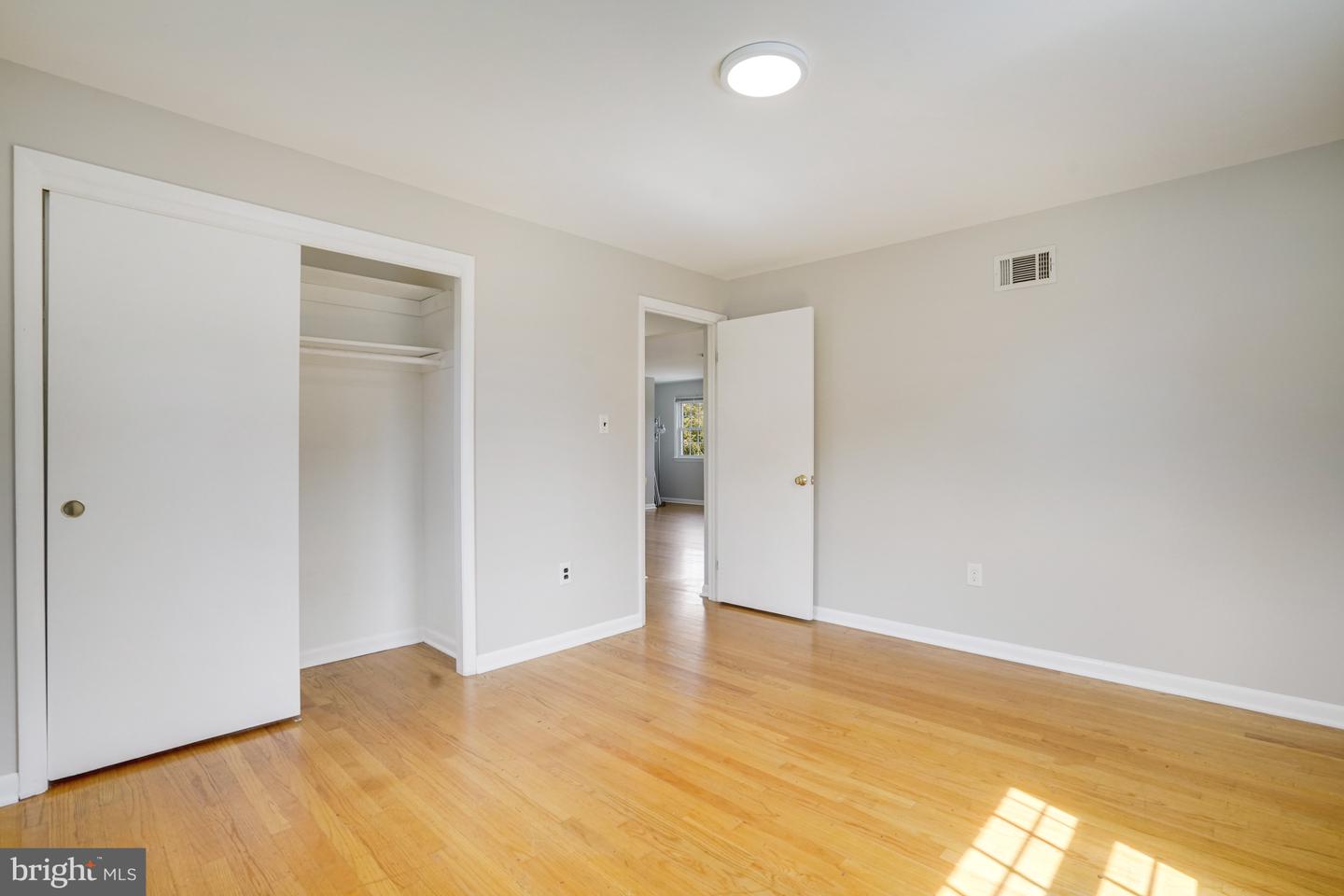 706 N CLEVELAND ST, ARLINGTON, Virginia 22201, 6 Bedrooms Bedrooms, ,3 BathroomsBathrooms,Residential,For sale,706 N CLEVELAND ST,VAAR2065616 MLS # VAAR2065616 706 N CLEVELAND ST, ARLINGTON, Virginia 22201, 6 Bedrooms Bedrooms, ,3 BathroomsBathrooms,Residential,For sale,706 N CLEVELAND ST,VAAR2065616 MLS # VAAR2065616