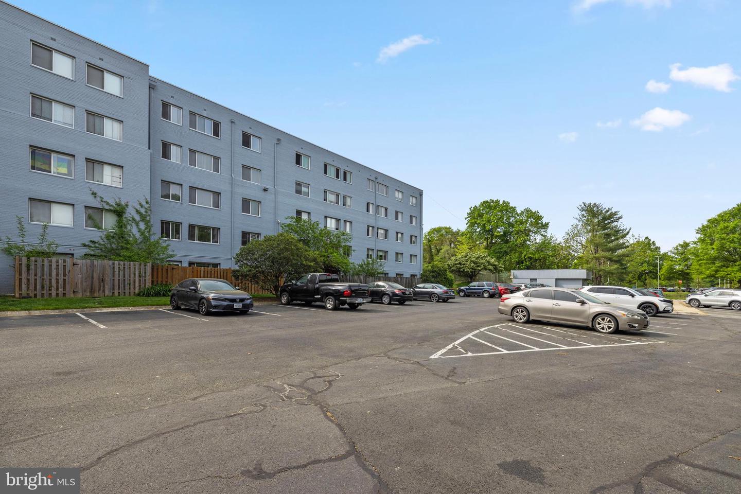 3701 5TH ST S #406, ARLINGTON, Virginia 22204, 1 Bedroom Bedrooms, ,1 BathroomBathrooms,Residential,For sale,3701 5TH ST S #406,VAAR2065630 MLS # VAAR2065630 3701 5TH ST S #406, ARLINGTON, Virginia 22204, 1 Bedroom Bedrooms, ,1 BathroomBathrooms,Residential,For sale,3701 5TH ST S #406,VAAR2065630 MLS # VAAR2065630