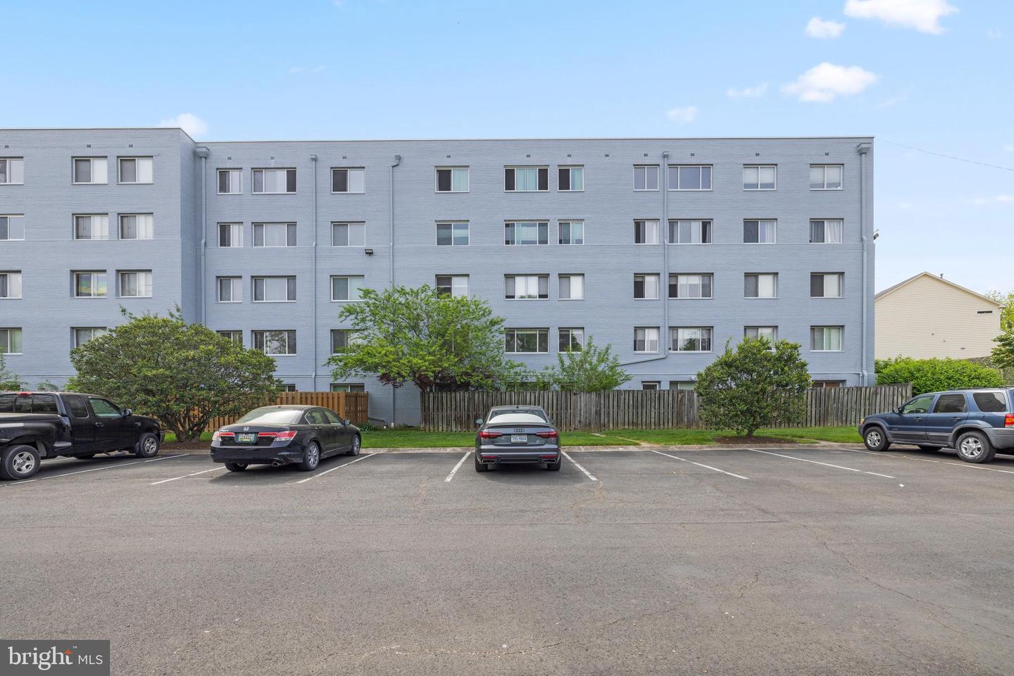 3701 5TH ST S #406, ARLINGTON, Virginia 22204, 1 Bedroom Bedrooms, ,1 BathroomBathrooms,Residential,For sale,3701 5TH ST S #406,VAAR2065630 MLS # VAAR2065630 3701 5TH ST S #406, ARLINGTON, Virginia 22204, 1 Bedroom Bedrooms, ,1 BathroomBathrooms,Residential,For sale,3701 5TH ST S #406,VAAR2065630 MLS # VAAR2065630