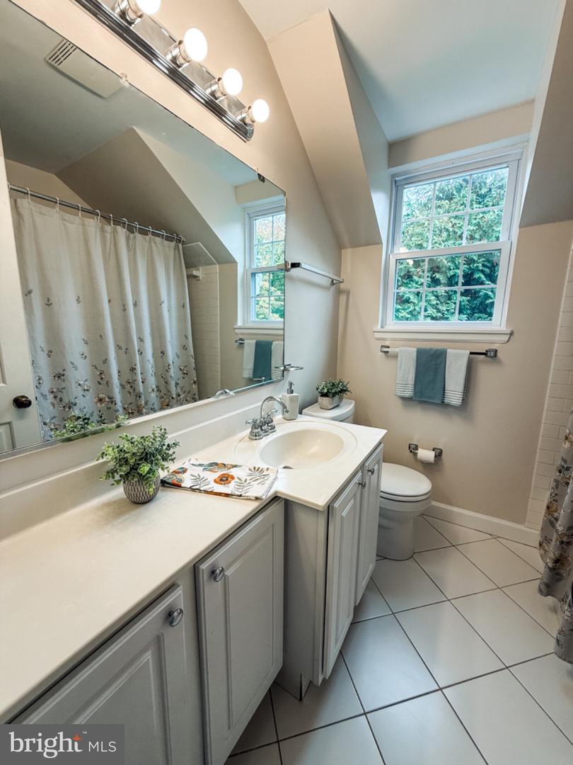 4671 36TH ST S #A, ARLINGTON, Virginia 22206, 2 Bedrooms Bedrooms, 9 Rooms Rooms,2 BathroomsBathrooms,Residential,For sale,4671 36TH ST S #A,VAAR2065638 MLS # VAAR2065638 4671 36TH ST S #A, ARLINGTON, Virginia 22206, 2 Bedrooms Bedrooms, 9 Rooms Rooms,2 BathroomsBathrooms,Residential,For sale,4671 36TH ST S #A,VAAR2065638 MLS # VAAR2065638