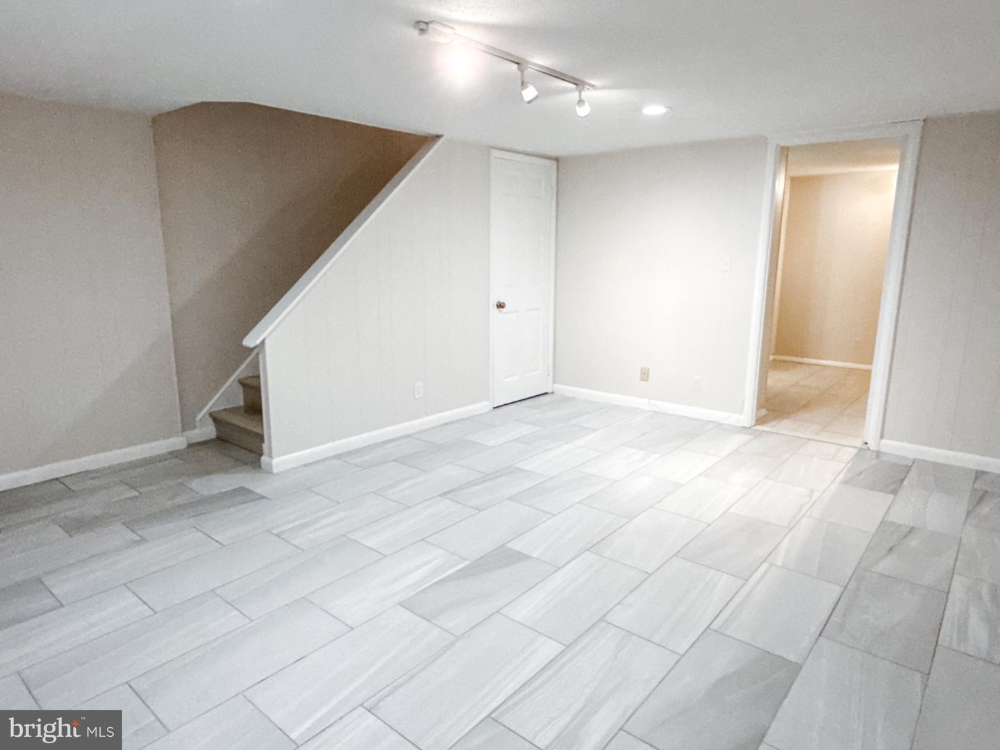 4671 36TH ST S #A, ARLINGTON, Virginia 22206, 2 Bedrooms Bedrooms, 9 Rooms Rooms,2 BathroomsBathrooms,Residential,For sale,4671 36TH ST S #A,VAAR2065638 MLS # VAAR2065638 4671 36TH ST S #A, ARLINGTON, Virginia 22206, 2 Bedrooms Bedrooms, 9 Rooms Rooms,2 BathroomsBathrooms,Residential,For sale,4671 36TH ST S #A,VAAR2065638 MLS # VAAR2065638