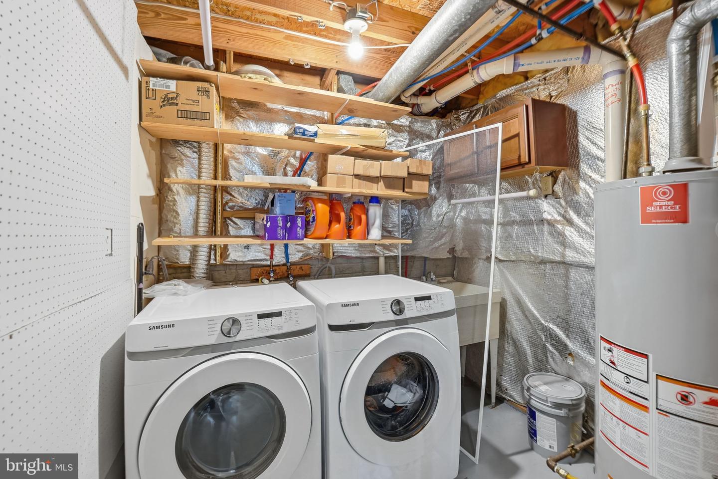 4114 HAMPSTEAD LN, WOODBRIDGE, Virginia 22192, 3 Bedrooms Bedrooms, ,3 BathroomsBathrooms,Residential,For sale,4114 HAMPSTEAD LN,VAPW2107194 MLS # VAPW2107194