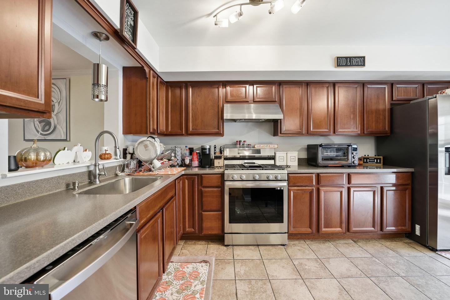 4114 HAMPSTEAD LN, WOODBRIDGE, Virginia 22192, 3 Bedrooms Bedrooms, ,3 BathroomsBathrooms,Residential,For sale,4114 HAMPSTEAD LN,VAPW2107194 MLS # VAPW2107194