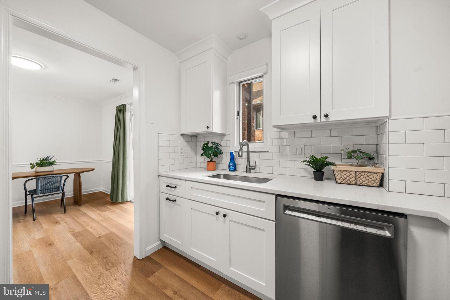 1109 N TAYLOR ST #B, ARLINGTON, Virginia 22201, 3 Bedrooms Bedrooms, 7 Rooms Rooms,2 BathroomsBathrooms,Residential,For sale,1109 N TAYLOR ST #B,VAAR2065688 MLS # VAAR2065688 1109 N TAYLOR ST #B, ARLINGTON, Virginia 22201, 3 Bedrooms Bedrooms, 7 Rooms Rooms,2 BathroomsBathrooms,Residential,For sale,1109 N TAYLOR ST #B,VAAR2065688 MLS # VAAR2065688