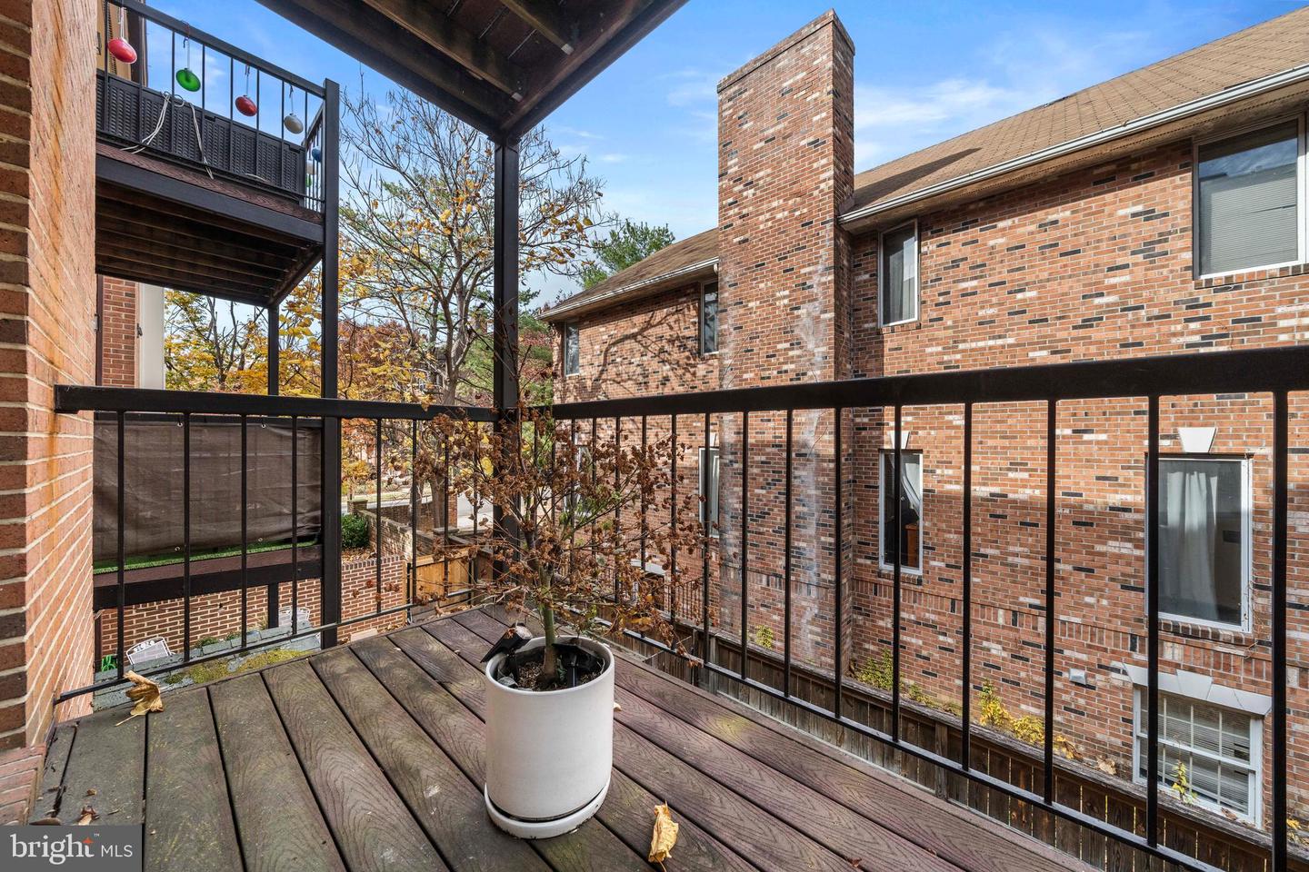 1109 N TAYLOR ST #B, ARLINGTON, Virginia 22201, 3 Bedrooms Bedrooms, 7 Rooms Rooms,2 BathroomsBathrooms,Residential,For sale,1109 N TAYLOR ST #B,VAAR2065688 MLS # VAAR2065688 1109 N TAYLOR ST #B, ARLINGTON, Virginia 22201, 3 Bedrooms Bedrooms, 7 Rooms Rooms,2 BathroomsBathrooms,Residential,For sale,1109 N TAYLOR ST #B,VAAR2065688 MLS # VAAR2065688