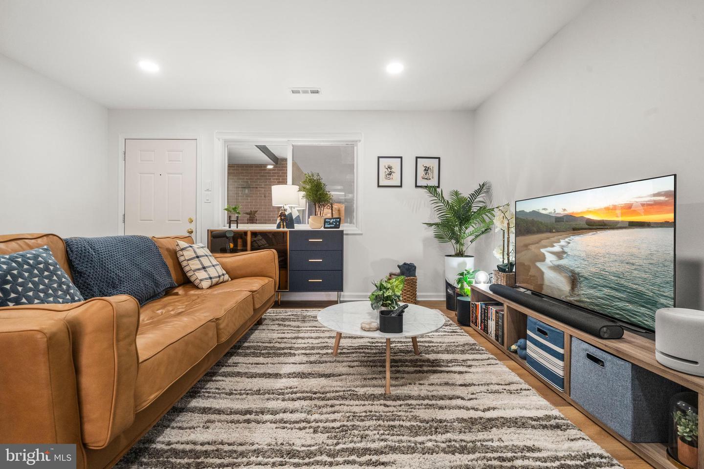 1109 N TAYLOR ST #B, ARLINGTON, Virginia 22201, 3 Bedrooms Bedrooms, 7 Rooms Rooms,2 BathroomsBathrooms,Residential,For sale,1109 N TAYLOR ST #B,VAAR2065688 MLS # VAAR2065688 1109 N TAYLOR ST #B, ARLINGTON, Virginia 22201, 3 Bedrooms Bedrooms, 7 Rooms Rooms,2 BathroomsBathrooms,Residential,For sale,1109 N TAYLOR ST #B,VAAR2065688 MLS # VAAR2065688