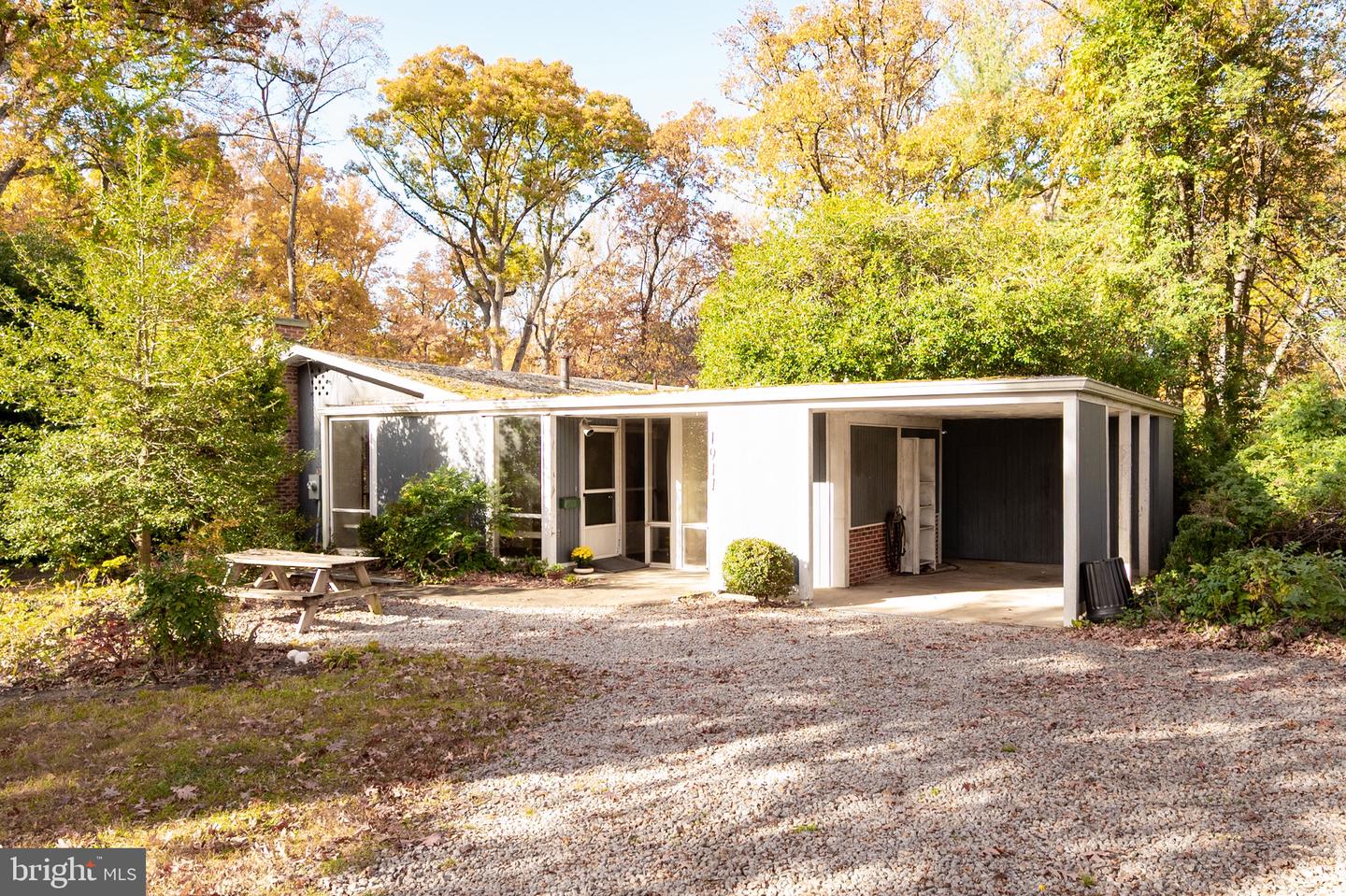 1911 MARTHAS RD, ALEXANDRIA, Virginia 22307, 4 Bedrooms Bedrooms, ,2 BathroomsBathrooms,Residential,For sale,1911 MARTHAS RD,VAFX2277520 MLS # VAFX2277520 1911 MARTHAS RD, ALEXANDRIA, Virginia 22307, 4 Bedrooms Bedrooms, ,2 BathroomsBathrooms,Residential,For sale,1911 MARTHAS RD,VAFX2277520 MLS # VAFX2277520