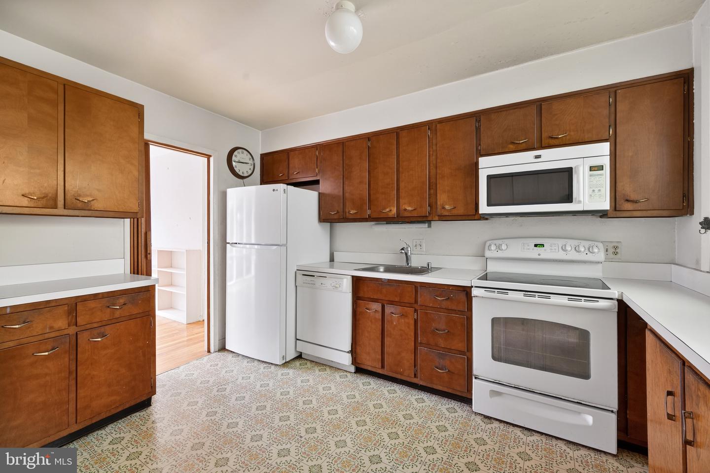 1911 MARTHAS RD, ALEXANDRIA, Virginia 22307, 4 Bedrooms Bedrooms, ,2 BathroomsBathrooms,Residential,For sale,1911 MARTHAS RD,VAFX2277520 MLS # VAFX2277520 1911 MARTHAS RD, ALEXANDRIA, Virginia 22307, 4 Bedrooms Bedrooms, ,2 BathroomsBathrooms,Residential,For sale,1911 MARTHAS RD,VAFX2277520 MLS # VAFX2277520