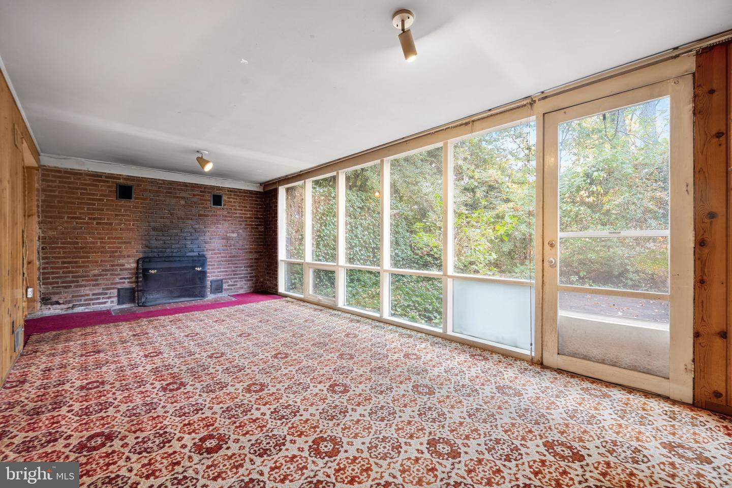 1911 MARTHAS RD, ALEXANDRIA, Virginia 22307, 4 Bedrooms Bedrooms, ,2 BathroomsBathrooms,Residential,For sale,1911 MARTHAS RD,VAFX2277520 MLS # VAFX2277520 1911 MARTHAS RD, ALEXANDRIA, Virginia 22307, 4 Bedrooms Bedrooms, ,2 BathroomsBathrooms,Residential,For sale,1911 MARTHAS RD,VAFX2277520 MLS # VAFX2277520