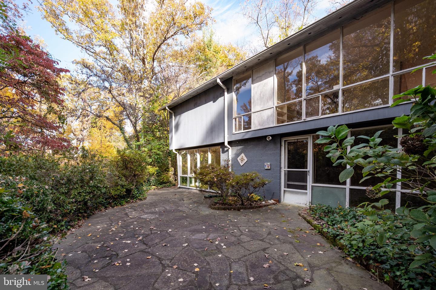 1911 MARTHAS RD, ALEXANDRIA, Virginia 22307, 4 Bedrooms Bedrooms, ,2 BathroomsBathrooms,Residential,For sale,1911 MARTHAS RD,VAFX2277520 MLS # VAFX2277520 1911 MARTHAS RD, ALEXANDRIA, Virginia 22307, 4 Bedrooms Bedrooms, ,2 BathroomsBathrooms,Residential,For sale,1911 MARTHAS RD,VAFX2277520 MLS # VAFX2277520