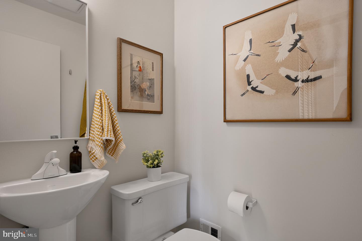 7214 REBECCA DR, ALEXANDRIA, Virginia 22307, 4 Bedrooms Bedrooms, ,1 BathroomBathrooms,Residential,For sale,7214 REBECCA DR,VAFX2277522 MLS # VAFX2277522 7214 REBECCA DR, ALEXANDRIA, Virginia 22307, 4 Bedrooms Bedrooms, ,1 BathroomBathrooms,Residential,For sale,7214 REBECCA DR,VAFX2277522 MLS # VAFX2277522