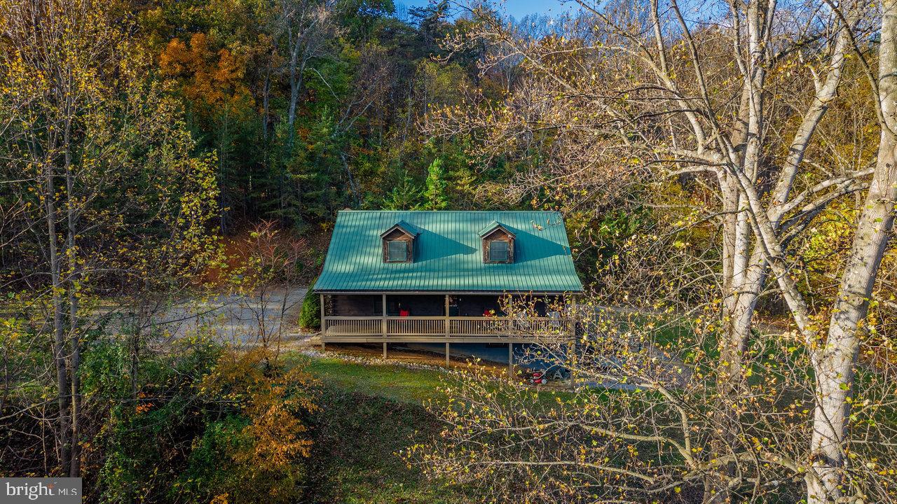 900 CROOKED RUN RD, SHENANDOAH, Virginia 22849, 2 Bedrooms Bedrooms, ,2 BathroomsBathrooms,Residential,For sale,900 CROOKED RUN RD,VAPA2005570 MLS # VAPA2005570 900 CROOKED RUN RD, SHENANDOAH, Virginia 22849, 2 Bedrooms Bedrooms, ,2 BathroomsBathrooms,Residential,For sale,900 CROOKED RUN RD,VAPA2005570 MLS # VAPA2005570