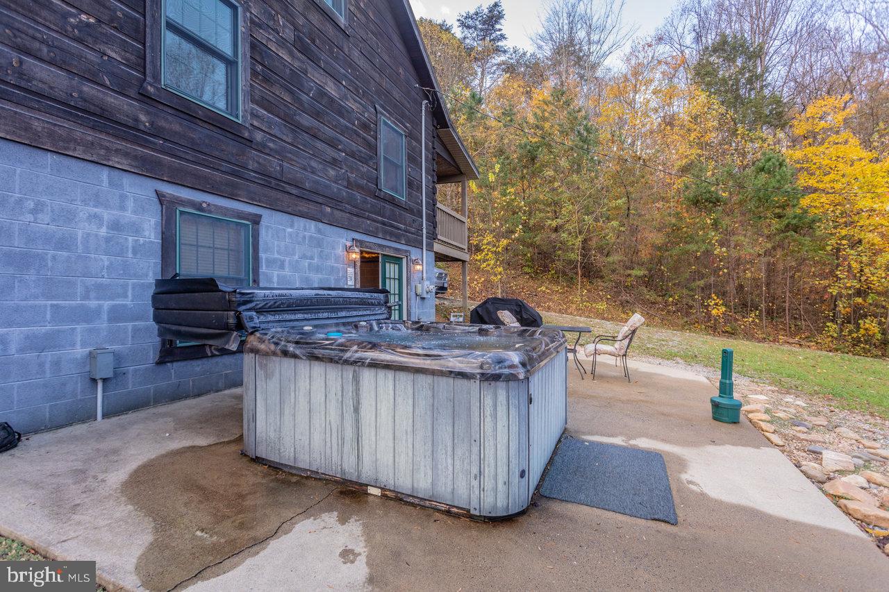 900 CROOKED RUN RD, SHENANDOAH, Virginia 22849, 2 Bedrooms Bedrooms, ,2 BathroomsBathrooms,Residential,For sale,900 CROOKED RUN RD,VAPA2005570 MLS # VAPA2005570 900 CROOKED RUN RD, SHENANDOAH, Virginia 22849, 2 Bedrooms Bedrooms, ,2 BathroomsBathrooms,Residential,For sale,900 CROOKED RUN RD,VAPA2005570 MLS # VAPA2005570