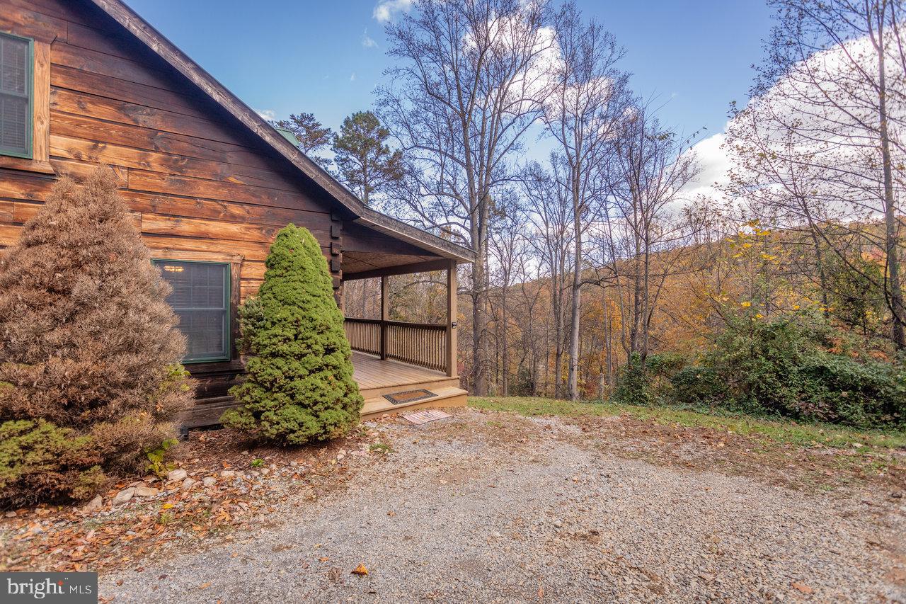 900 CROOKED RUN RD, SHENANDOAH, Virginia 22849, 2 Bedrooms Bedrooms, ,2 BathroomsBathrooms,Residential,For sale,900 CROOKED RUN RD,VAPA2005570 MLS # VAPA2005570 900 CROOKED RUN RD, SHENANDOAH, Virginia 22849, 2 Bedrooms Bedrooms, ,2 BathroomsBathrooms,Residential,For sale,900 CROOKED RUN RD,VAPA2005570 MLS # VAPA2005570