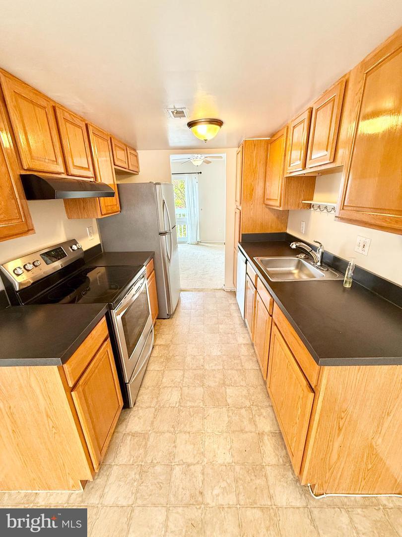 7217 JILLSPRING CT #21A, SPRINGFIELD, Virginia 22152, 3 Bedrooms Bedrooms, ,2 BathroomsBathrooms,Residential,For sale,7217 JILLSPRING CT #21A,VAFX2277562 MLS # VAFX2277562 7217 JILLSPRING CT #21A, SPRINGFIELD, Virginia 22152, 3 Bedrooms Bedrooms, ,2 BathroomsBathrooms,Residential,For sale,7217 JILLSPRING CT #21A,VAFX2277562 MLS # VAFX2277562