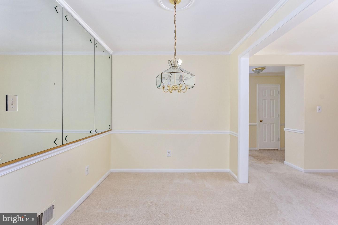 5453 CHESHIRE MEADOWS WAY, FAIRFAX, Virginia 22032, 3 Bedrooms Bedrooms, 13 Rooms Rooms,3 BathroomsBathrooms,Residential,For sale,5453 CHESHIRE MEADOWS WAY,VAFX2277990 MLS # VAFX2277990 5453 CHESHIRE MEADOWS WAY, FAIRFAX, Virginia 22032, 3 Bedrooms Bedrooms, 13 Rooms Rooms,3 BathroomsBathrooms,Residential,For sale,5453 CHESHIRE MEADOWS WAY,VAFX2277990 MLS # VAFX2277990