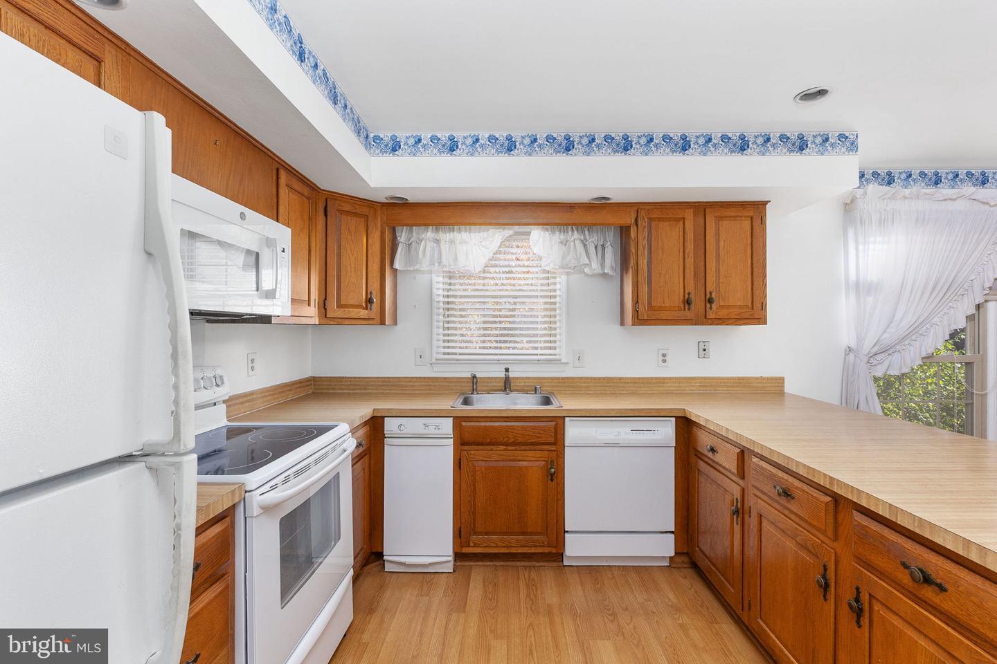 5453 CHESHIRE MEADOWS WAY, FAIRFAX, Virginia 22032, 3 Bedrooms Bedrooms, 13 Rooms Rooms,3 BathroomsBathrooms,Residential,For sale,5453 CHESHIRE MEADOWS WAY,VAFX2277990 MLS # VAFX2277990 5453 CHESHIRE MEADOWS WAY, FAIRFAX, Virginia 22032, 3 Bedrooms Bedrooms, 13 Rooms Rooms,3 BathroomsBathrooms,Residential,For sale,5453 CHESHIRE MEADOWS WAY,VAFX2277990 MLS # VAFX2277990