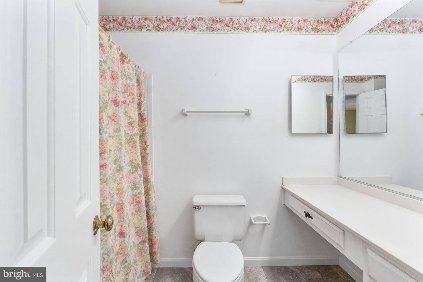 5453 CHESHIRE MEADOWS WAY, FAIRFAX, Virginia 22032, 3 Bedrooms Bedrooms, 13 Rooms Rooms,3 BathroomsBathrooms,Residential,For sale,5453 CHESHIRE MEADOWS WAY,VAFX2277990 MLS # VAFX2277990 5453 CHESHIRE MEADOWS WAY, FAIRFAX, Virginia 22032, 3 Bedrooms Bedrooms, 13 Rooms Rooms,3 BathroomsBathrooms,Residential,For sale,5453 CHESHIRE MEADOWS WAY,VAFX2277990 MLS # VAFX2277990