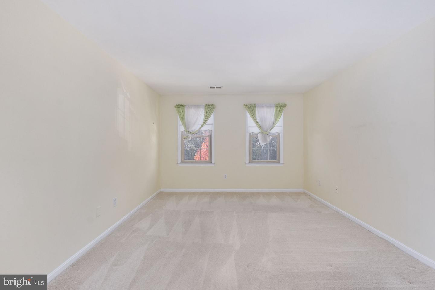 5453 CHESHIRE MEADOWS WAY, FAIRFAX, Virginia 22032, 3 Bedrooms Bedrooms, 13 Rooms Rooms,3 BathroomsBathrooms,Residential,For sale,5453 CHESHIRE MEADOWS WAY,VAFX2277990 MLS # VAFX2277990 5453 CHESHIRE MEADOWS WAY, FAIRFAX, Virginia 22032, 3 Bedrooms Bedrooms, 13 Rooms Rooms,3 BathroomsBathrooms,Residential,For sale,5453 CHESHIRE MEADOWS WAY,VAFX2277990 MLS # VAFX2277990