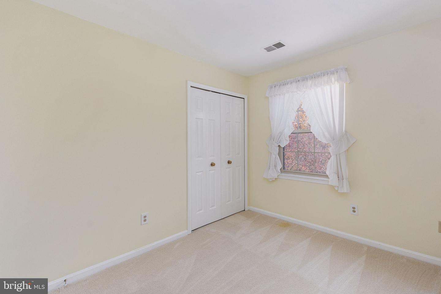 5453 CHESHIRE MEADOWS WAY, FAIRFAX, Virginia 22032, 3 Bedrooms Bedrooms, 13 Rooms Rooms,3 BathroomsBathrooms,Residential,For sale,5453 CHESHIRE MEADOWS WAY,VAFX2277990 MLS # VAFX2277990 5453 CHESHIRE MEADOWS WAY, FAIRFAX, Virginia 22032, 3 Bedrooms Bedrooms, 13 Rooms Rooms,3 BathroomsBathrooms,Residential,For sale,5453 CHESHIRE MEADOWS WAY,VAFX2277990 MLS # VAFX2277990