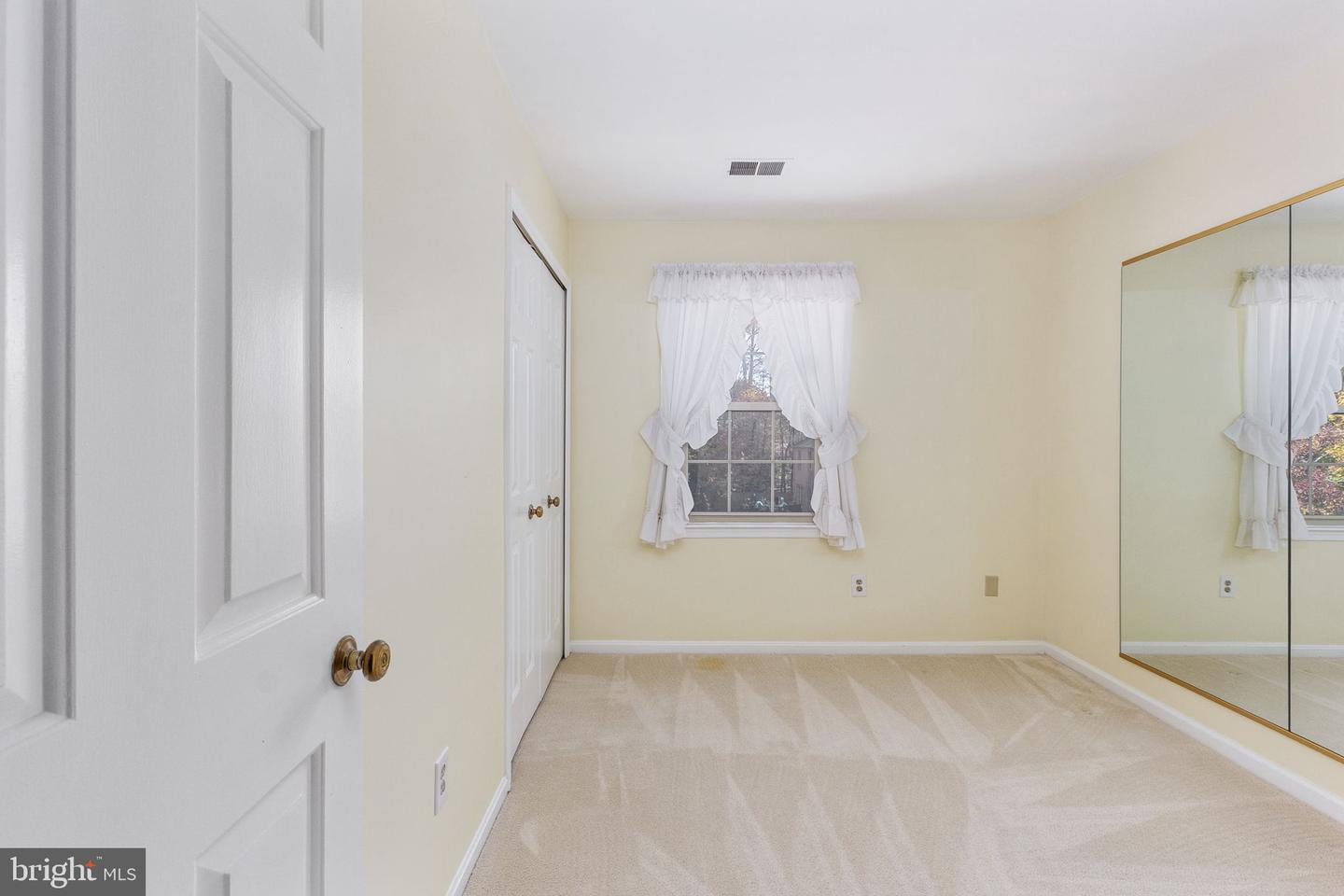 5453 CHESHIRE MEADOWS WAY, FAIRFAX, Virginia 22032, 3 Bedrooms Bedrooms, 13 Rooms Rooms,3 BathroomsBathrooms,Residential,For sale,5453 CHESHIRE MEADOWS WAY,VAFX2277990 MLS # VAFX2277990 5453 CHESHIRE MEADOWS WAY, FAIRFAX, Virginia 22032, 3 Bedrooms Bedrooms, 13 Rooms Rooms,3 BathroomsBathrooms,Residential,For sale,5453 CHESHIRE MEADOWS WAY,VAFX2277990 MLS # VAFX2277990