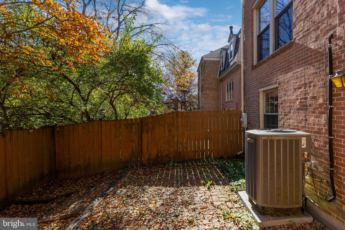 5453 CHESHIRE MEADOWS WAY, FAIRFAX, Virginia 22032, 3 Bedrooms Bedrooms, 13 Rooms Rooms,3 BathroomsBathrooms,Residential,For sale,5453 CHESHIRE MEADOWS WAY,VAFX2277990 MLS # VAFX2277990 5453 CHESHIRE MEADOWS WAY, FAIRFAX, Virginia 22032, 3 Bedrooms Bedrooms, 13 Rooms Rooms,3 BathroomsBathrooms,Residential,For sale,5453 CHESHIRE MEADOWS WAY,VAFX2277990 MLS # VAFX2277990