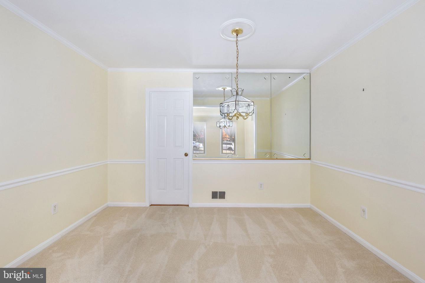 5453 CHESHIRE MEADOWS WAY, FAIRFAX, Virginia 22032, 3 Bedrooms Bedrooms, 13 Rooms Rooms,3 BathroomsBathrooms,Residential,For sale,5453 CHESHIRE MEADOWS WAY,VAFX2277990 MLS # VAFX2277990 5453 CHESHIRE MEADOWS WAY, FAIRFAX, Virginia 22032, 3 Bedrooms Bedrooms, 13 Rooms Rooms,3 BathroomsBathrooms,Residential,For sale,5453 CHESHIRE MEADOWS WAY,VAFX2277990 MLS # VAFX2277990