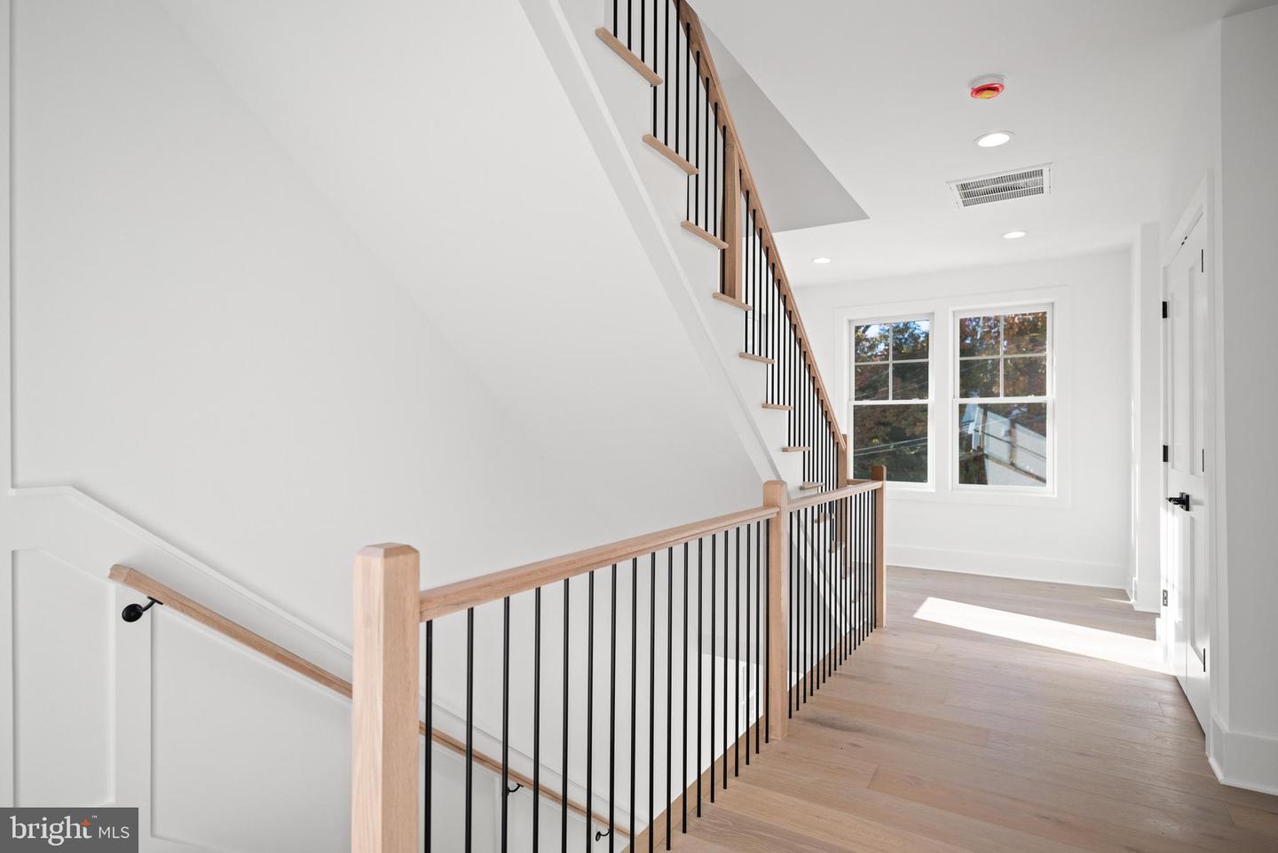 600 29TH RD S, ARLINGTON, Virginia 22202, 5 Bedrooms Bedrooms, ,5 BathroomsBathrooms,Residential,For sale,600 29TH RD S,VAAR2065744 MLS # VAAR2065744