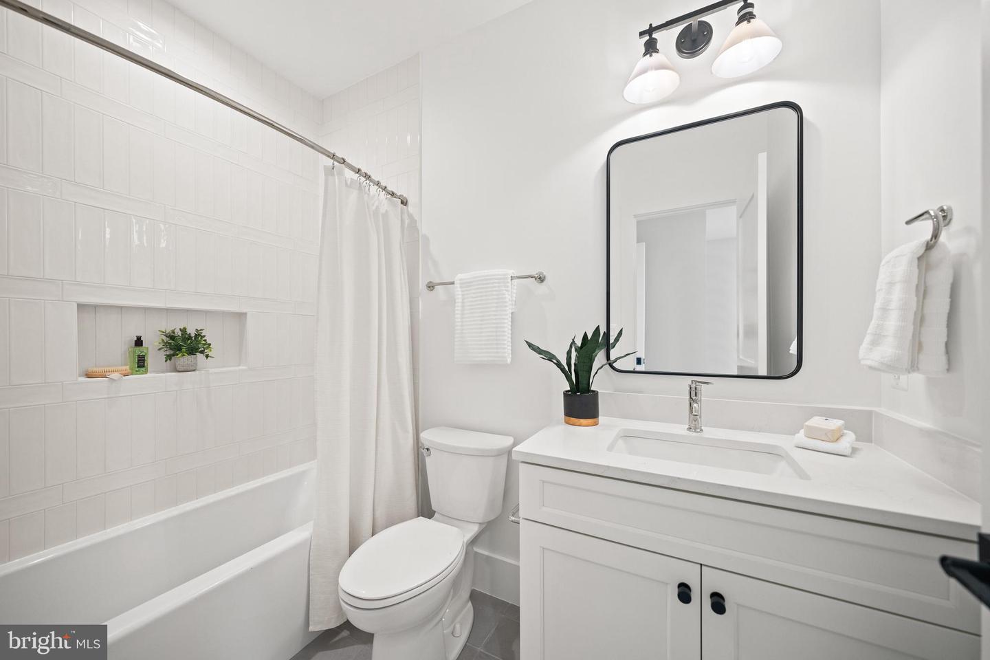 600 29TH RD S, ARLINGTON, Virginia 22202, 5 Bedrooms Bedrooms, ,5 BathroomsBathrooms,Residential,For sale,600 29TH RD S,VAAR2065744 MLS # VAAR2065744