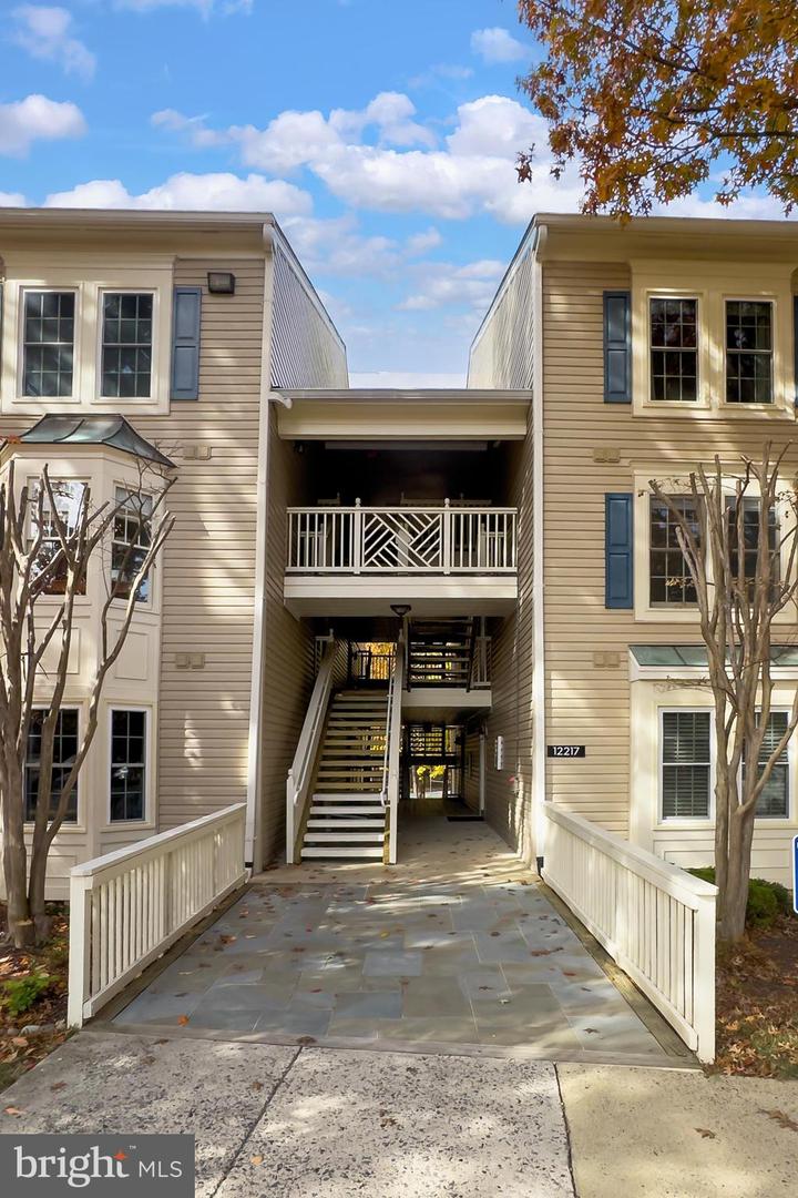 12217 FAIRFIELD HOUSE DR #106A, FAIRFAX, Virginia 22033, 2 Bedrooms Bedrooms, ,2 BathroomsBathrooms,Residential,For sale,12217 FAIRFIELD HOUSE DR #106A,VAFX2278028 MLS # VAFX2278028 12217 FAIRFIELD HOUSE DR #106A, FAIRFAX, Virginia 22033, 2 Bedrooms Bedrooms, ,2 BathroomsBathrooms,Residential,For sale,12217 FAIRFIELD HOUSE DR #106A,VAFX2278028 MLS # VAFX2278028